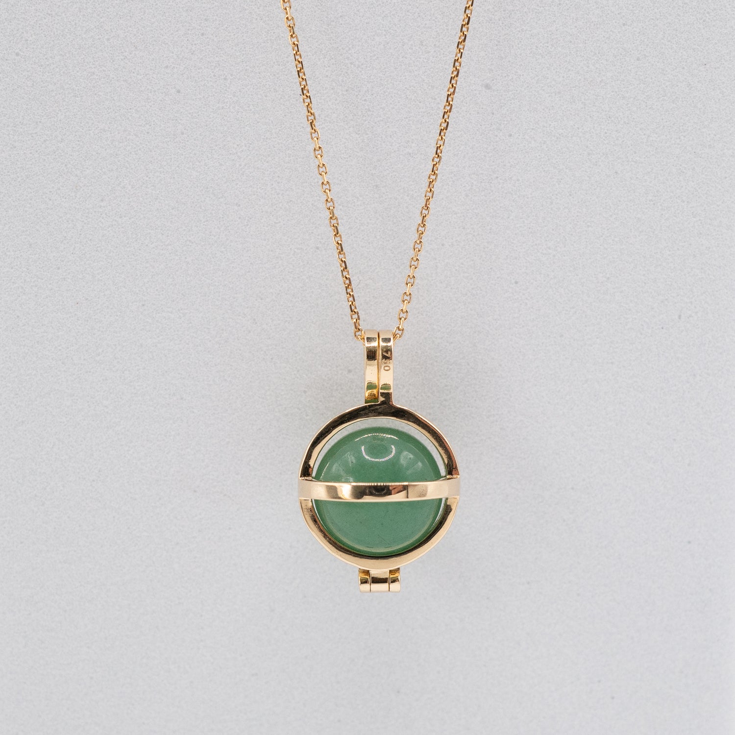 18k Gold Aventurine Keeper Pendant Necklace