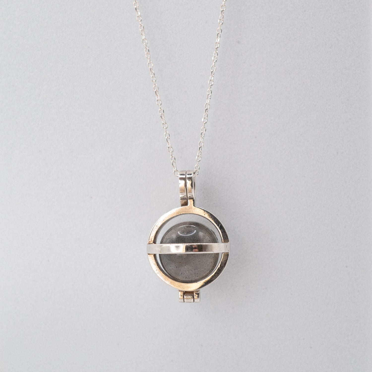 Sterling Silver Labradorite Keeper Pendant Necklace